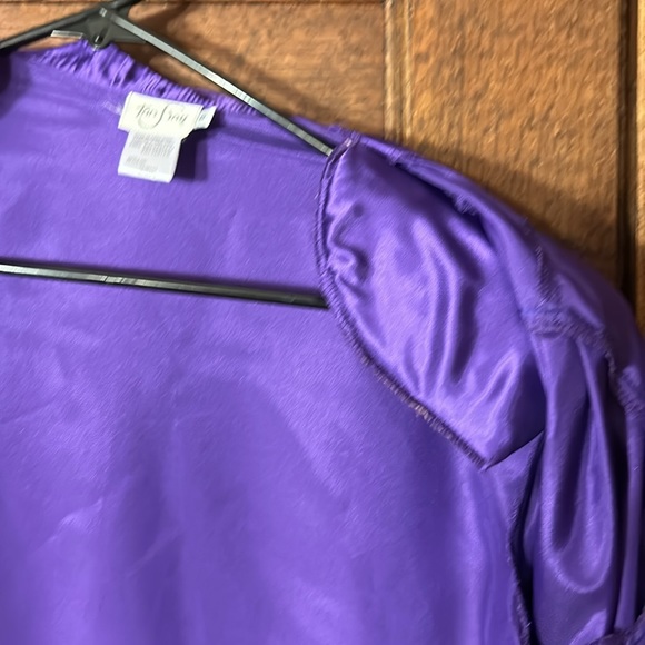 Vintage '80's Tan F Jay Tuxedo Pleated Button Down Blouse w/Shoulder Pads Sz 8 - Picture 9 of 9